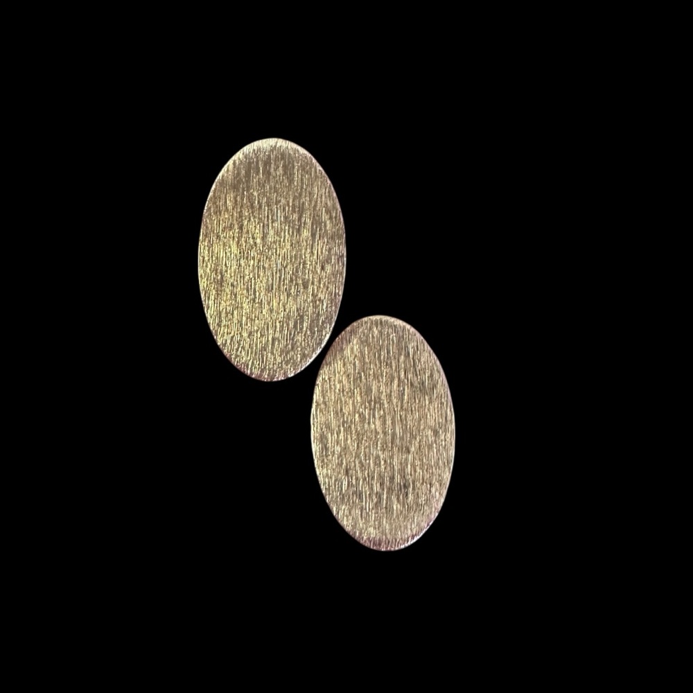 Elegant Gold tone Oval Cufflinks